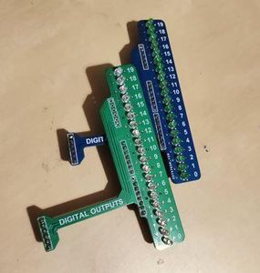 DIGITAL OUTPUT SHIELD
