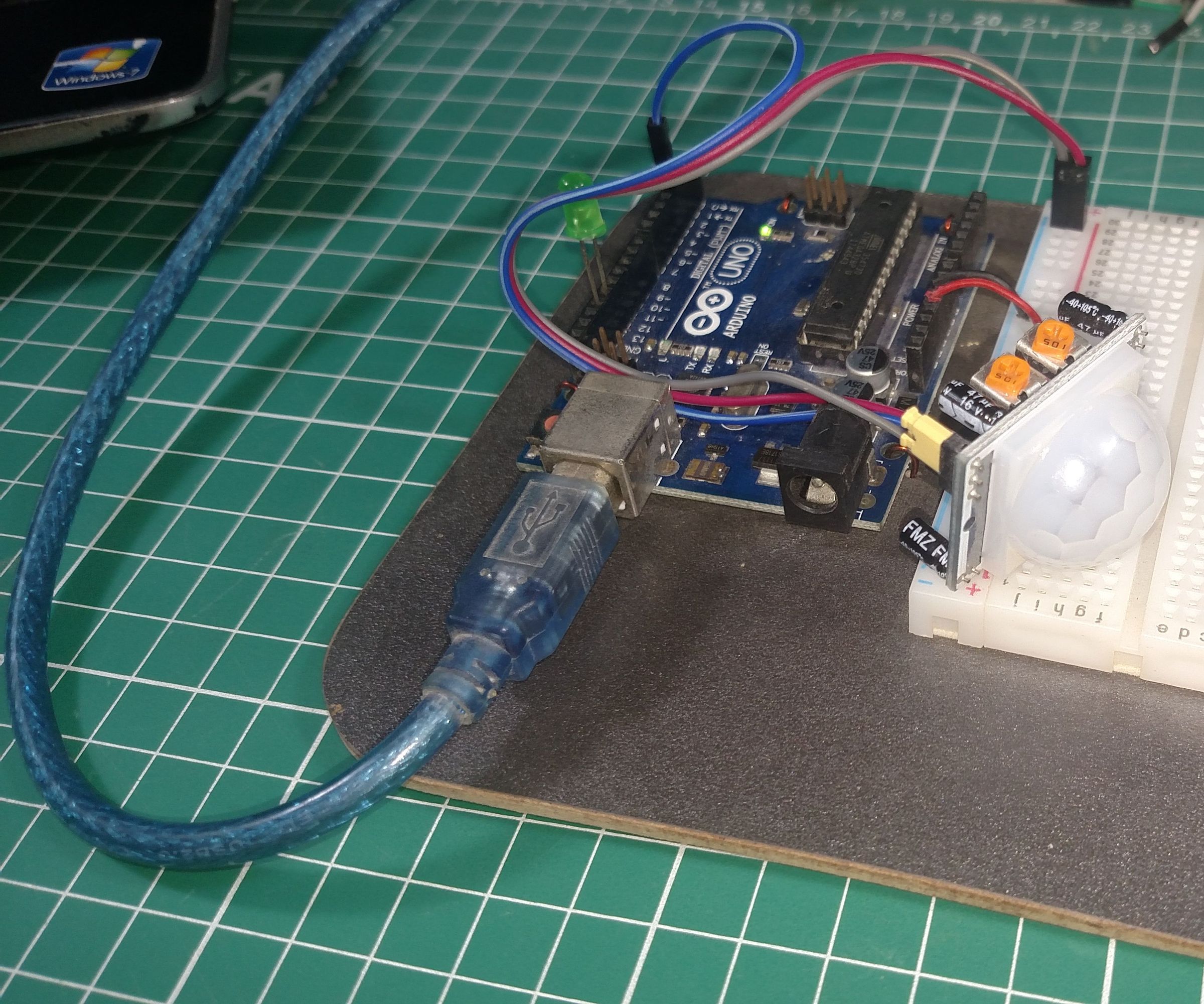 PIR Motion Sensor With Arduino