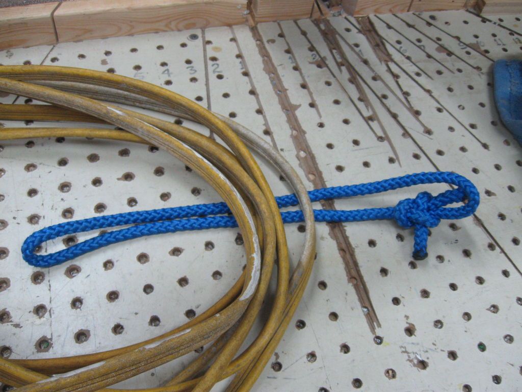 Extension Cord Storage Loops 6 Steps
