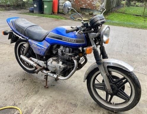 Motorcycle Mechanical Overhaul - Honda CB250N : 11 Steps