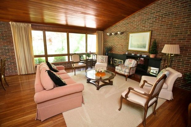 Acclaimed Architect’s Midcentury Modern Ranch Stands the Test of Time