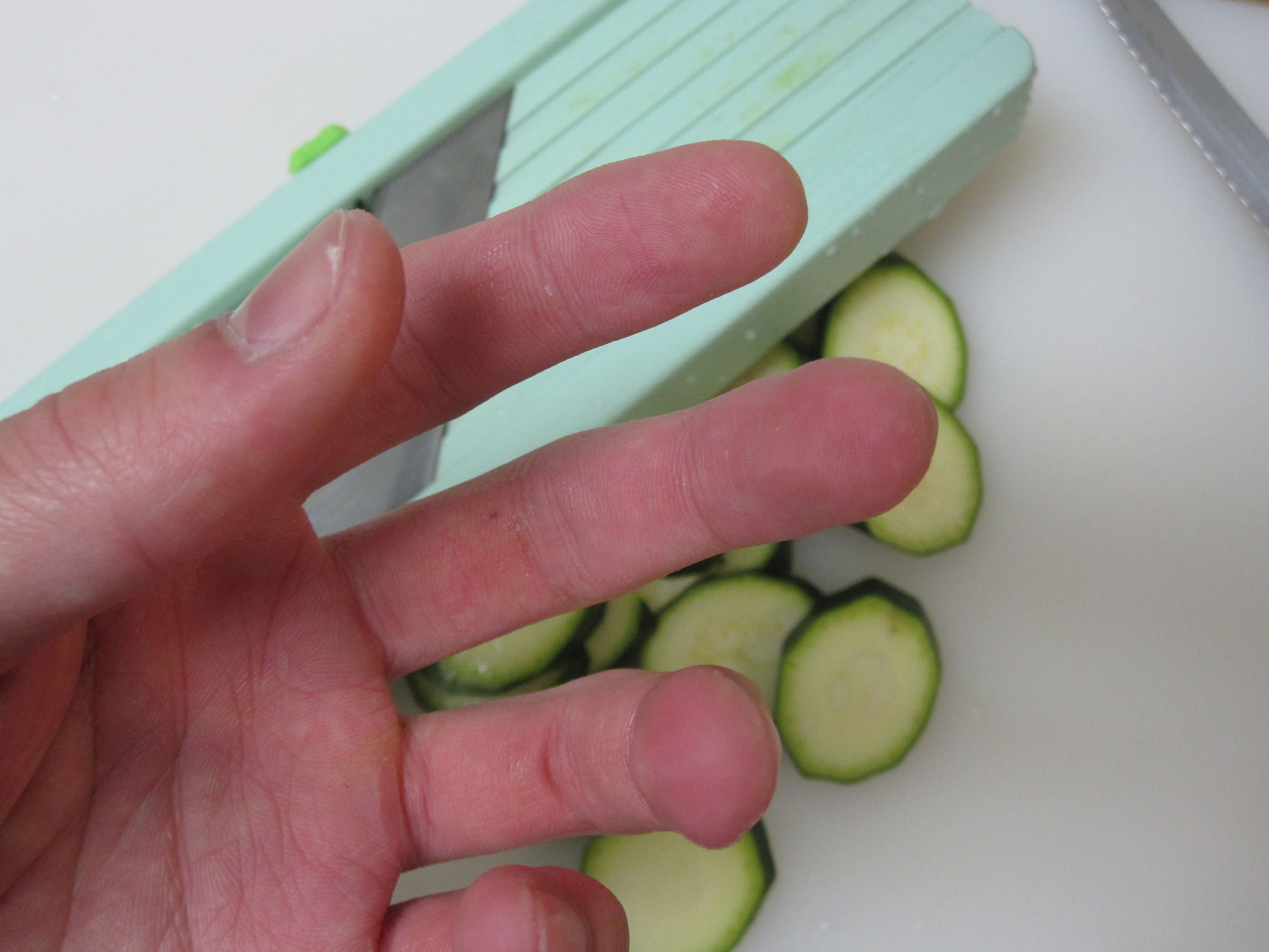 The Secret to Slicing Safely 8 Steps Instructables