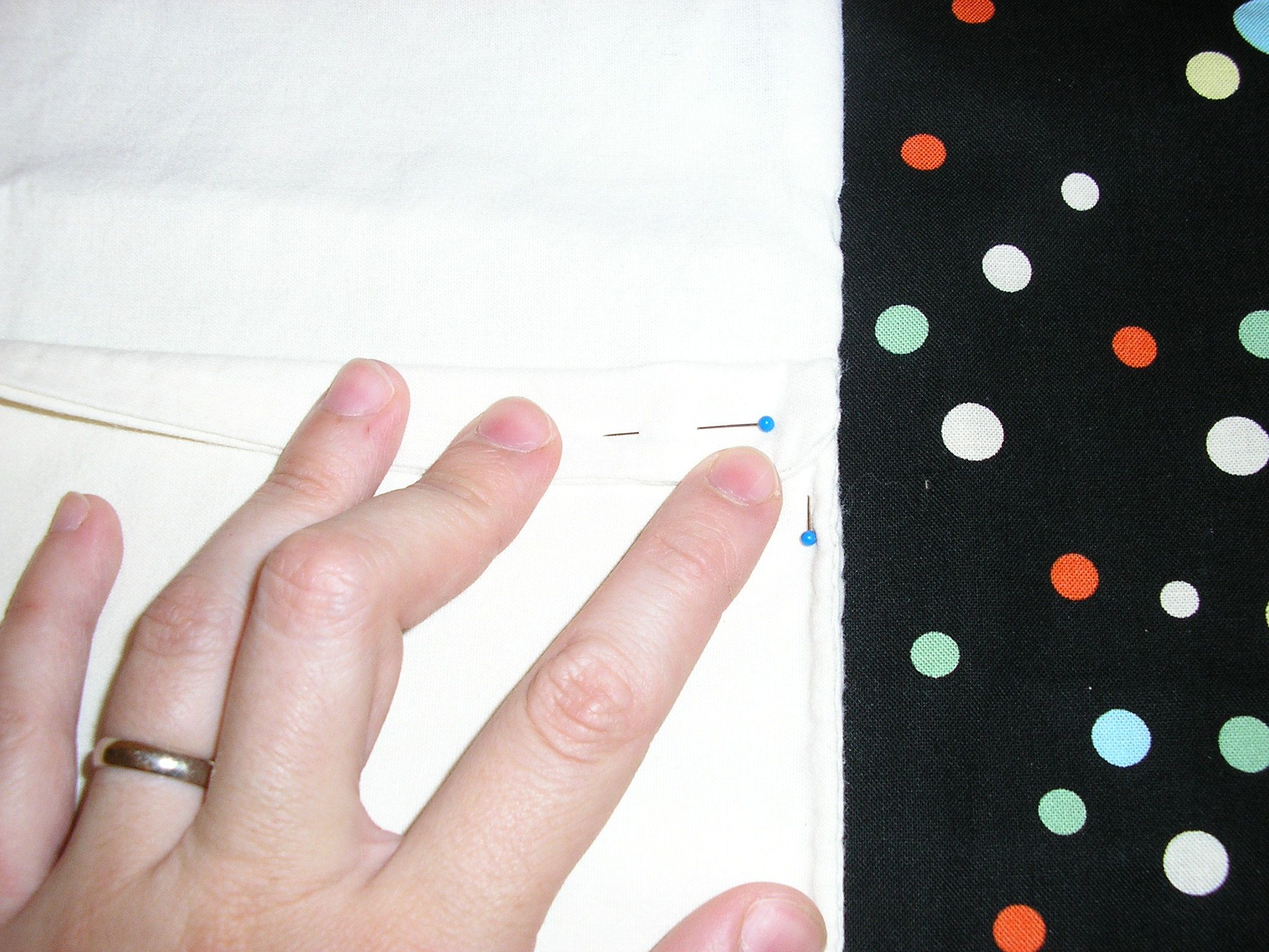 Multi Purpose Pillow Pockets 10 Steps Instructables