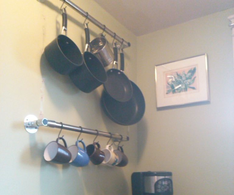 Simple Kitchen Racks From Lean Pipe