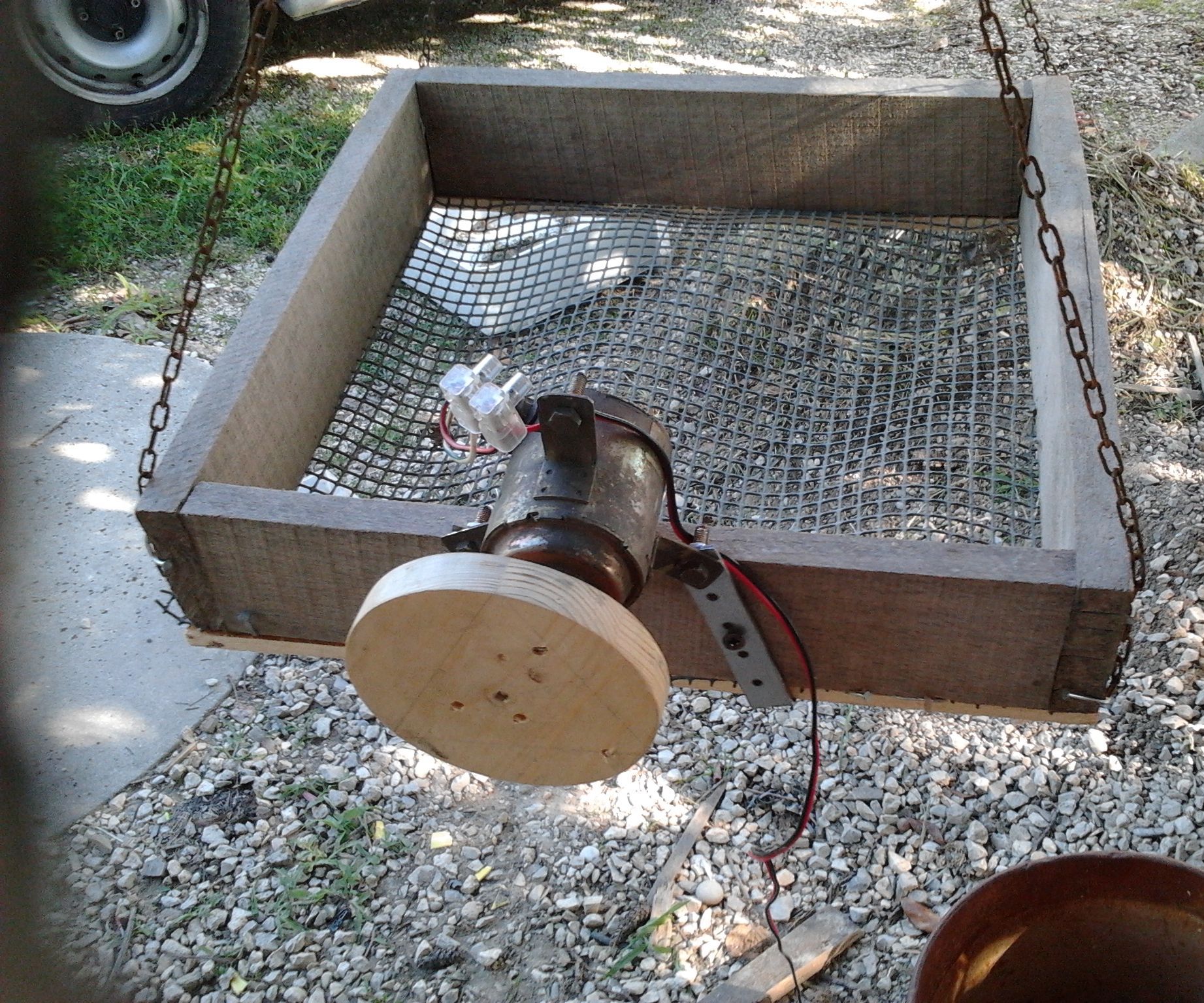 Semi Automatic 12 Volt Sieve