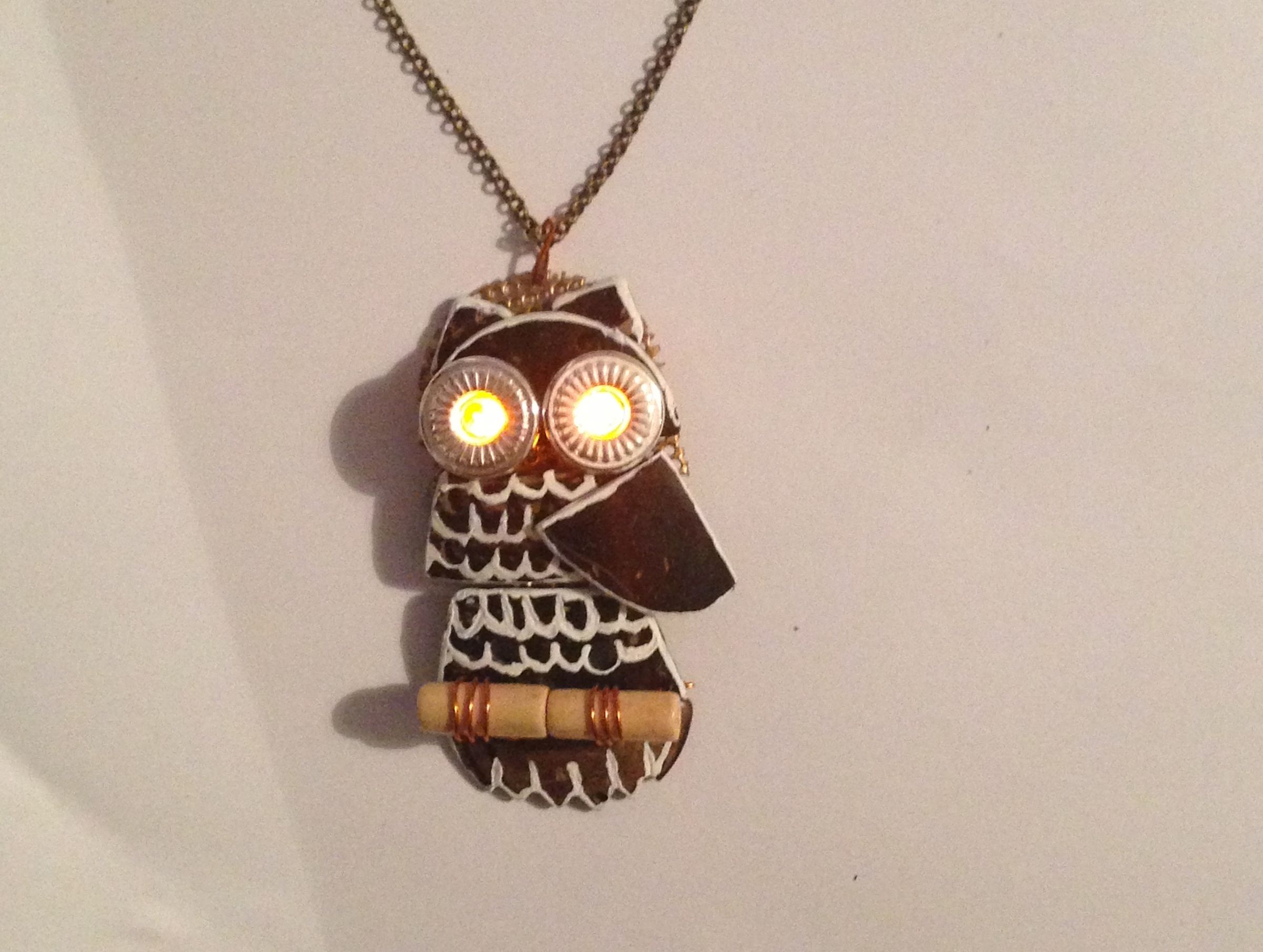 Awesome Coconut Owl Led Necklace