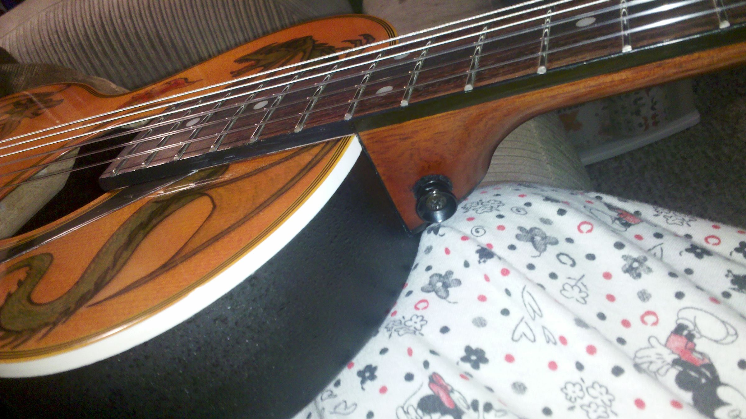 Personalizing a Guitar, Using Waterslides. (or, How to Turn a Free