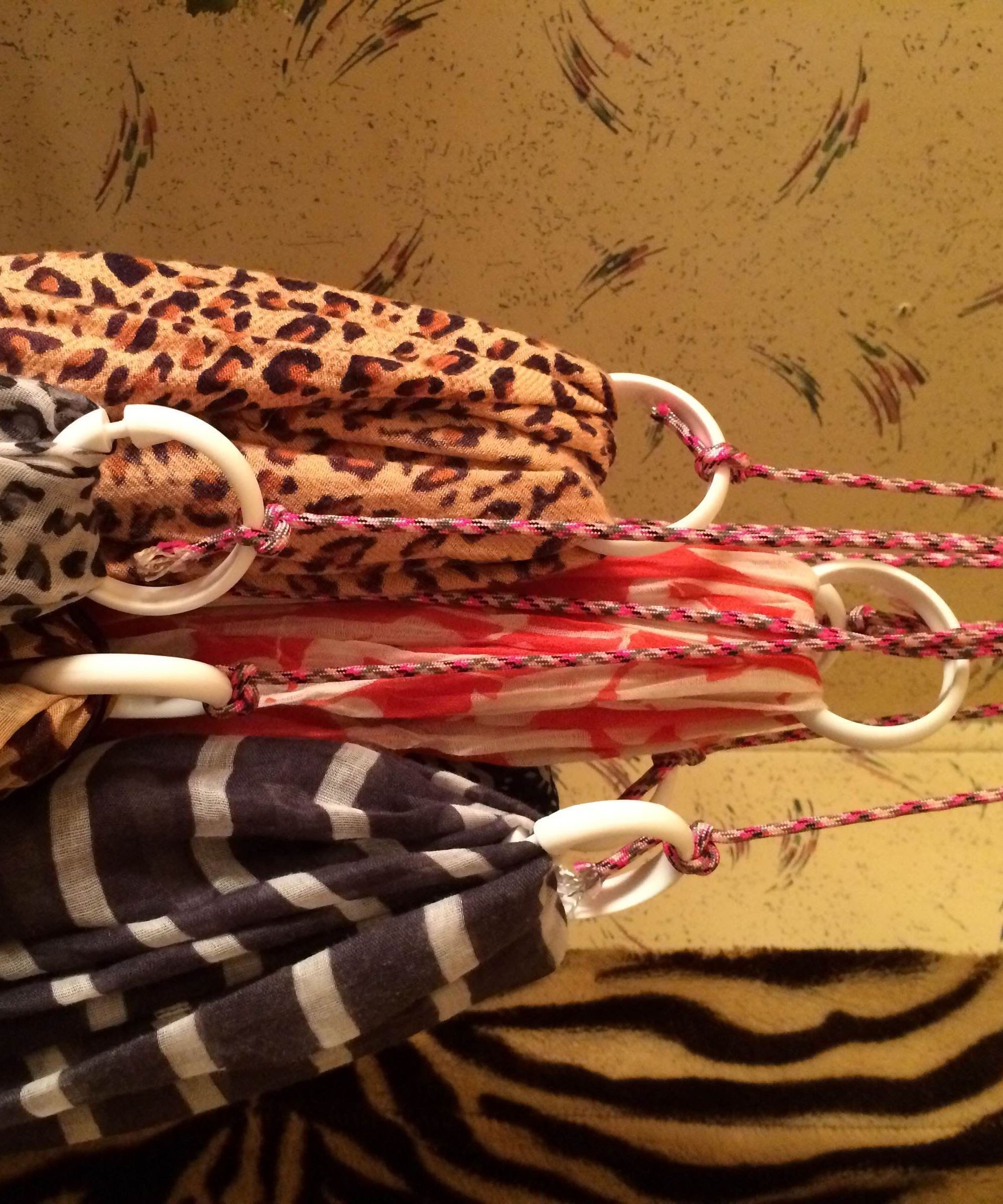  Paracord Scarf Hanger