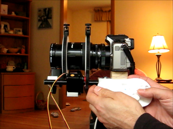 Arduino Lens Controller - Synchronized Zoom/Focus With Wii Classic Controller