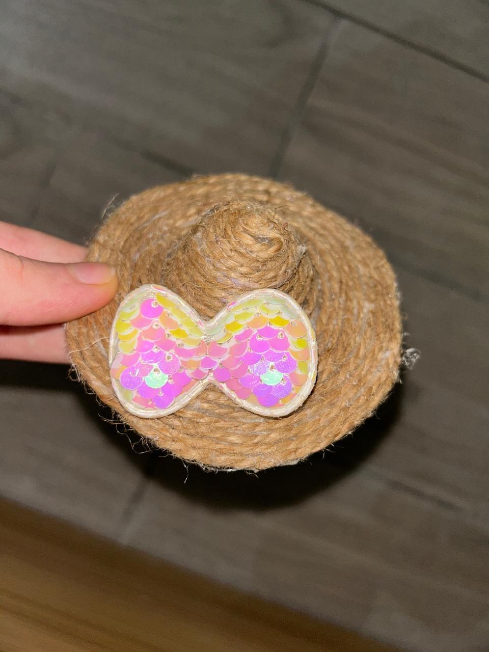 DIY Mini Sombrero Key Decoration With Mermaid Bow Accent