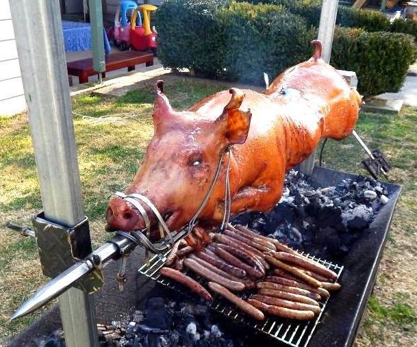 Cook a Whole Roast Pig - Lechon Baboy