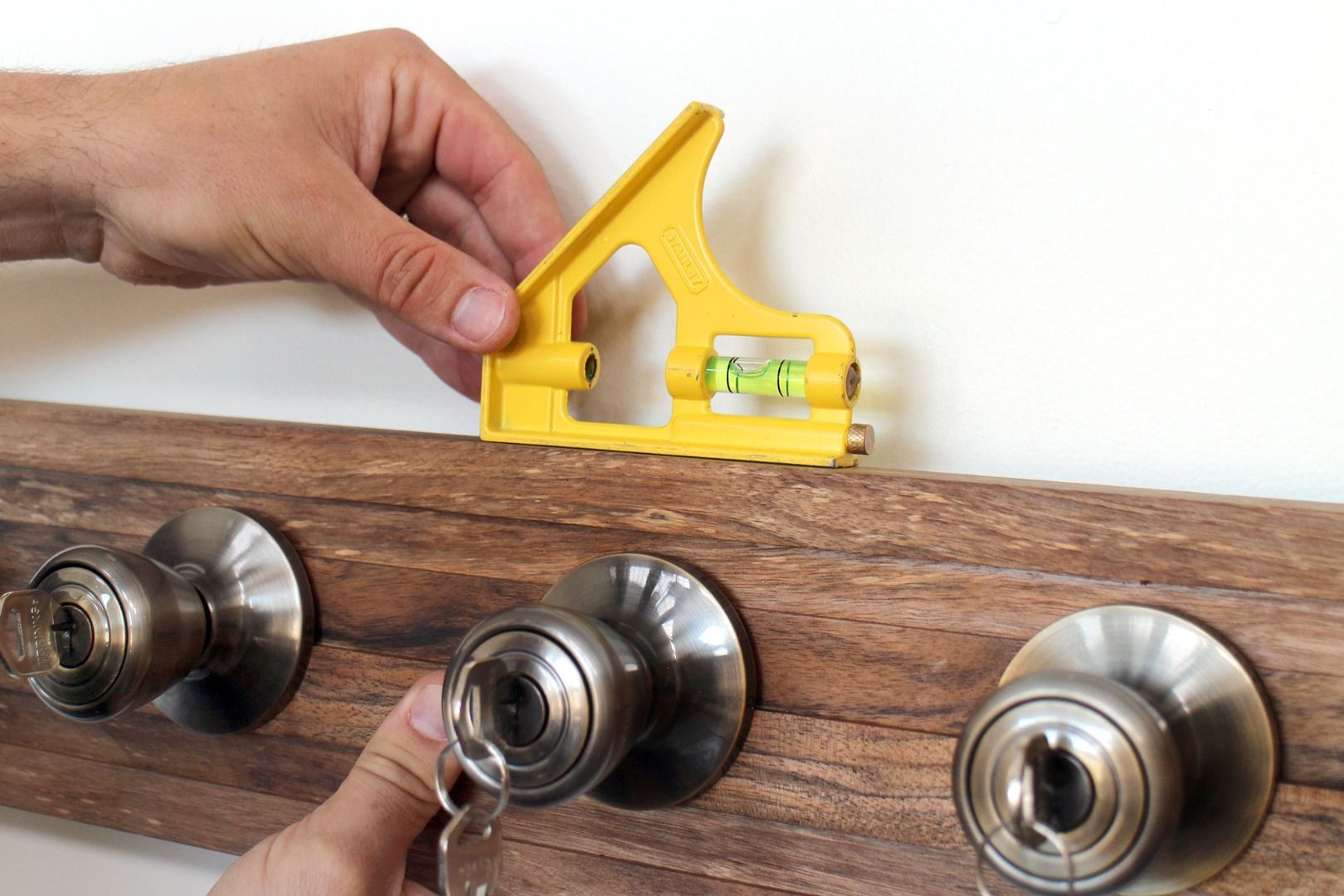 Doorknob Key Rack : 20 Steps (with Pictures) - Instructables
