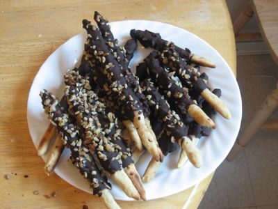 Men's Pocky With Extra Nuts