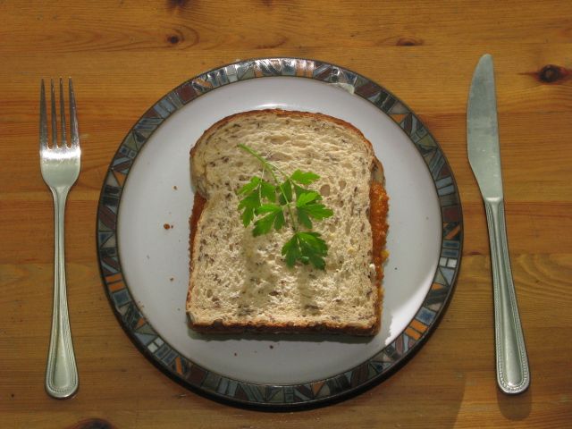 How to Make the Classic Fish Finger Sarnie (Sandwich).
