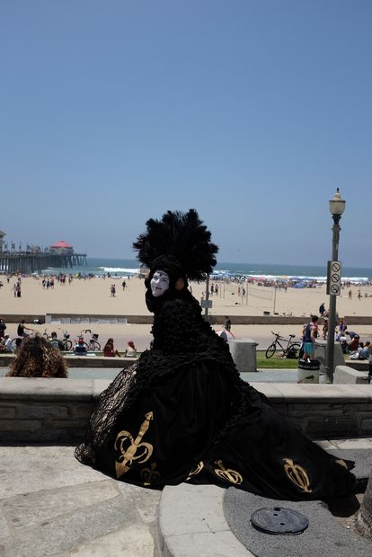Queen Amidala Black Invasion Gown - Instructables Queen Amidala Black Invasion Gown - Instructables