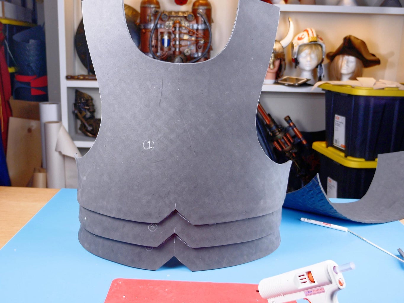 Make Knight Armor From a Floormat and Hot Glue! : 35 Steps (with Pictures) - Instructables make-knight-armor-from-a-floormat-and-hot-glue-35-steps-with-pictures-instructables