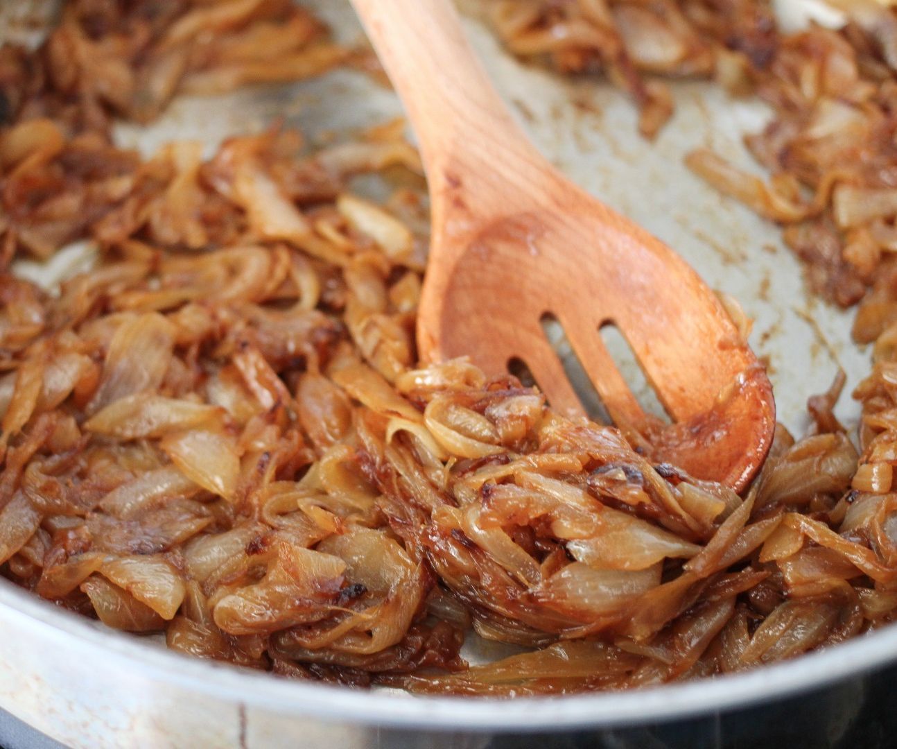 How to Caramelize Onions