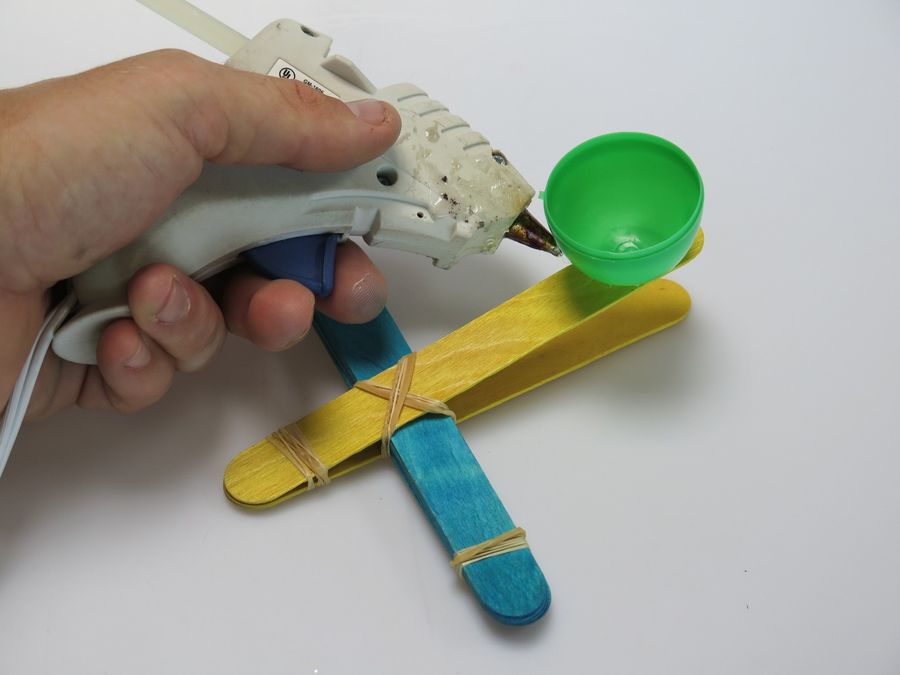 Craft Stick Catapult! : 4 Steps (with Pictures) - Instructables