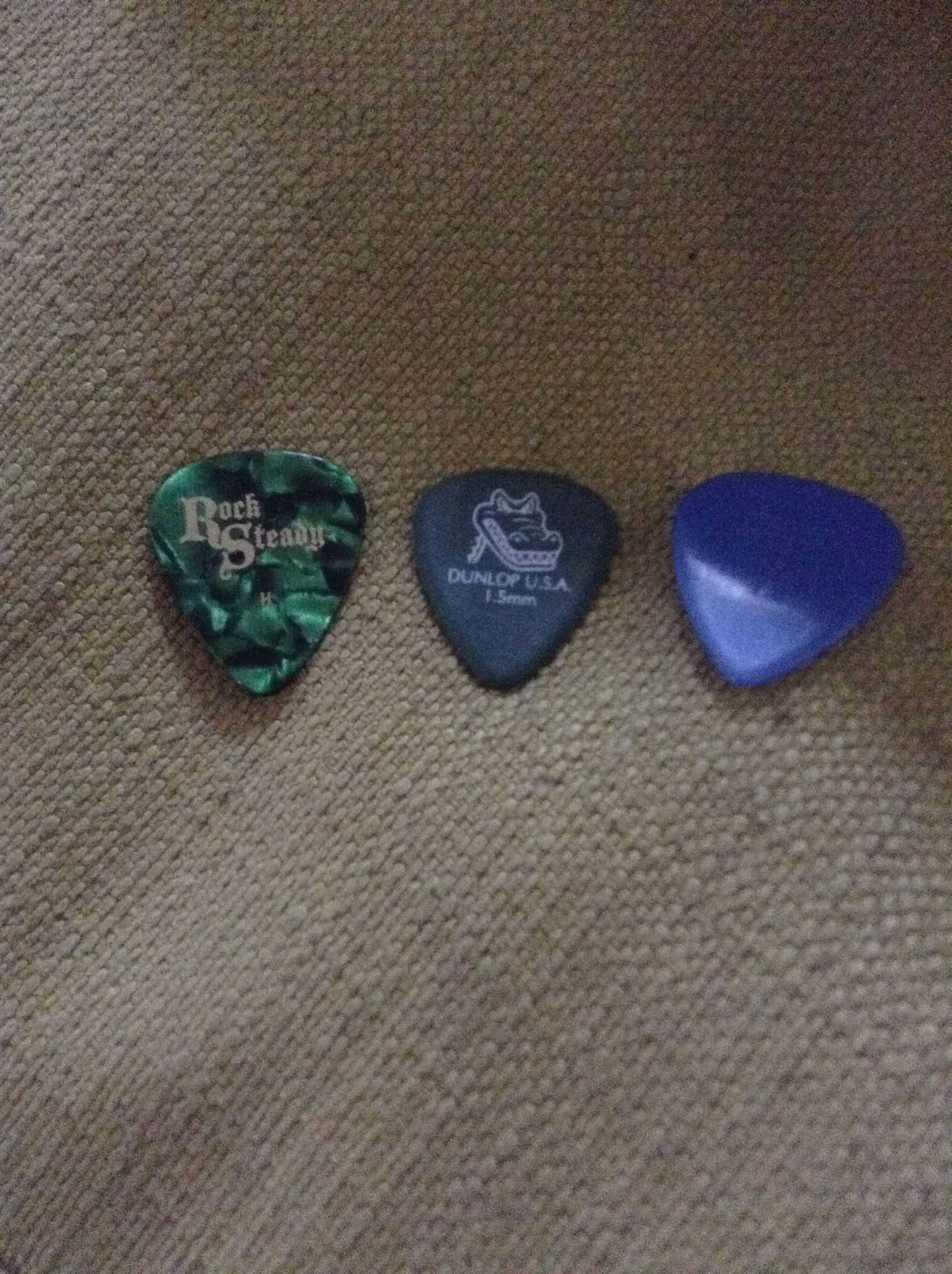 What Guitar Pick Should You Use?