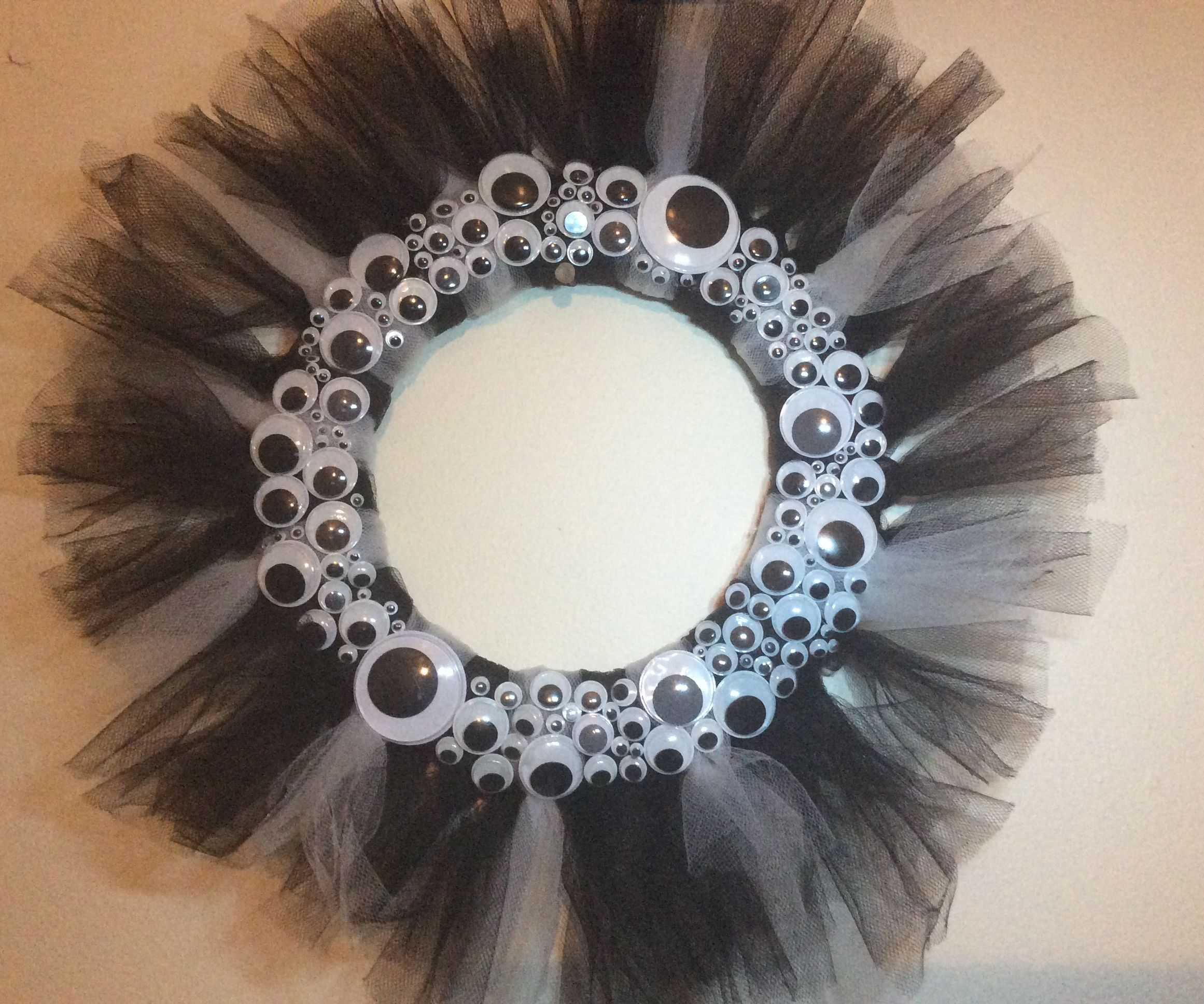 Creepy Eyed Halloween Wreath