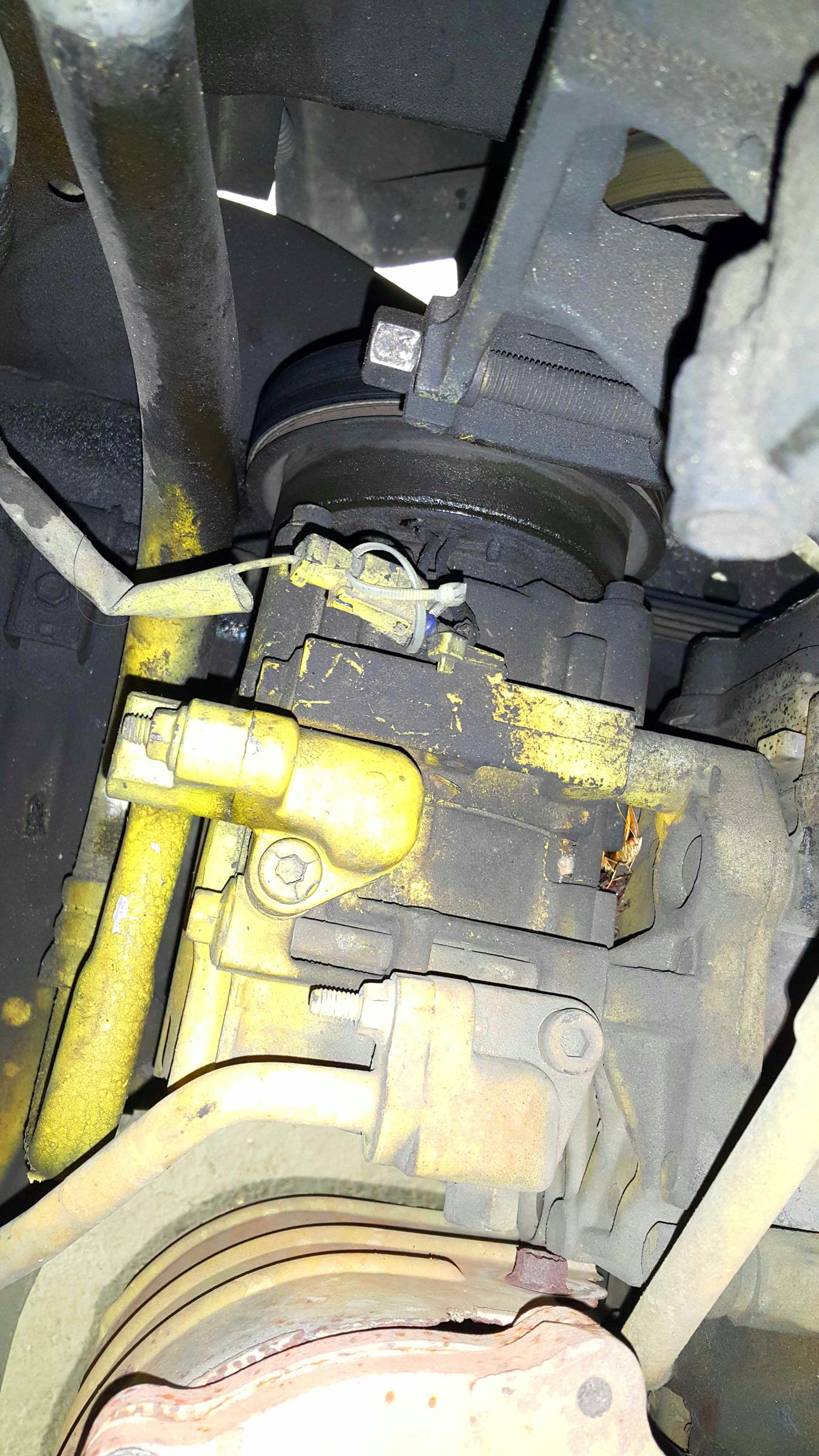 Troubleshooting a Car's AC Compressor Clutch. 