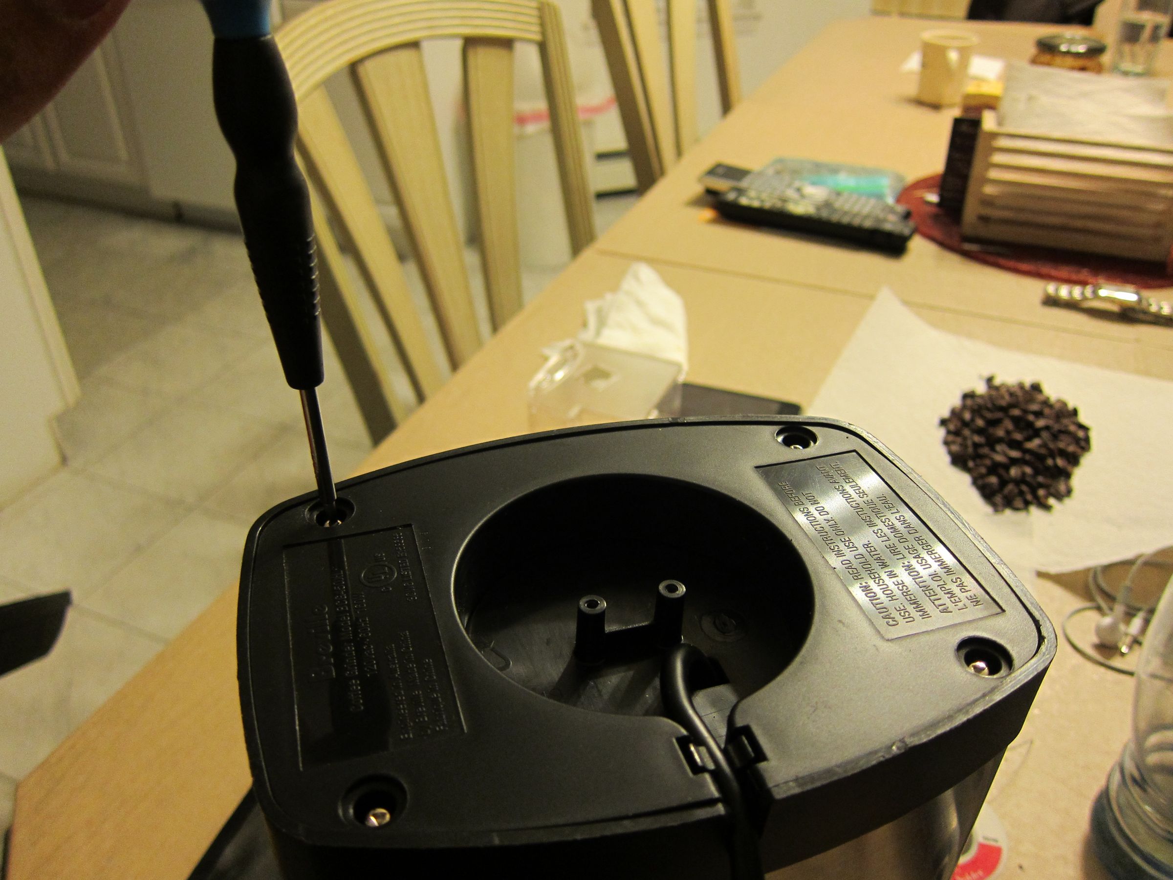 How to Repair/remove the On/off Switch on a Breville BCG450XL Conical