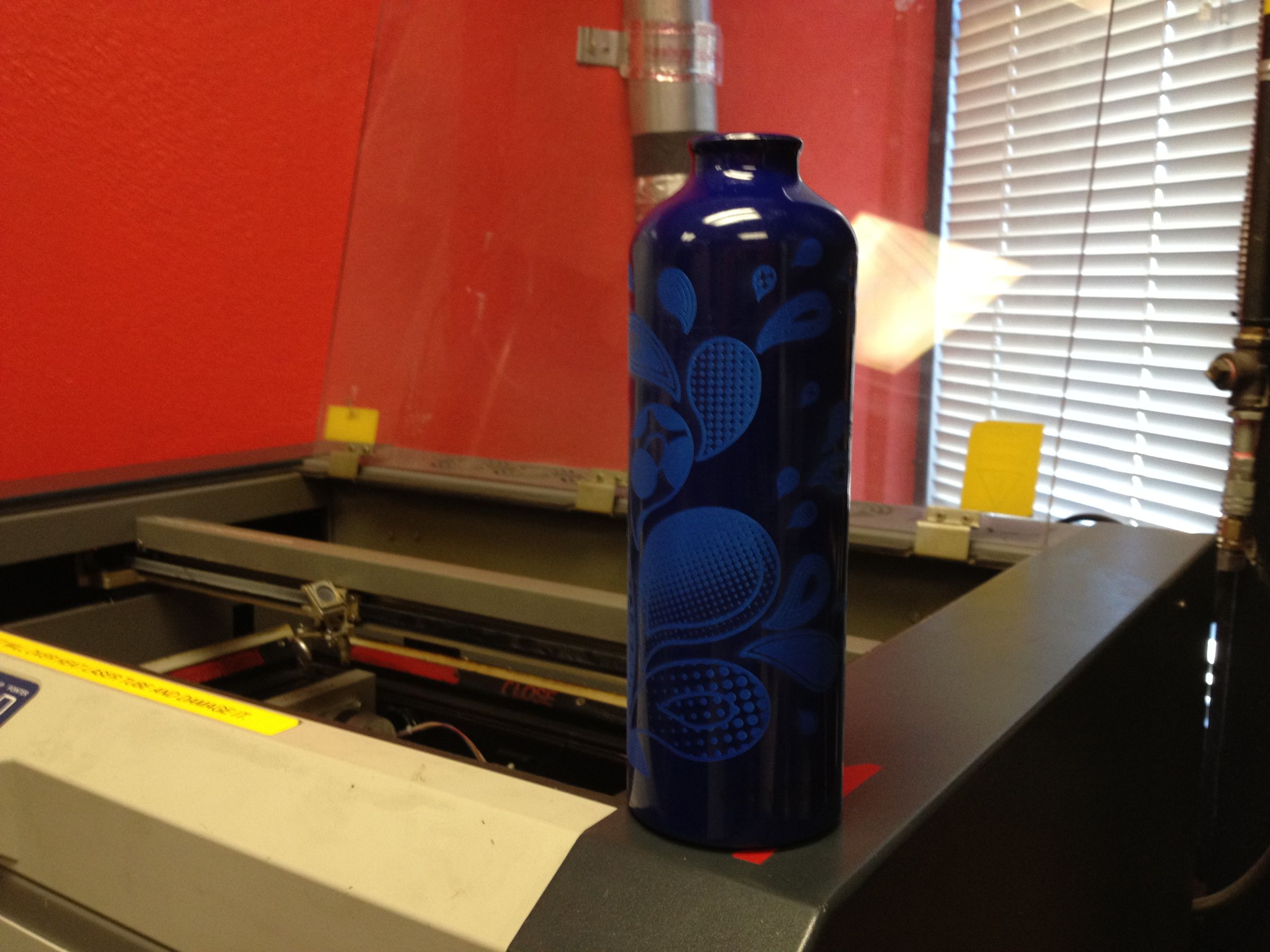 laser etching a water bottle