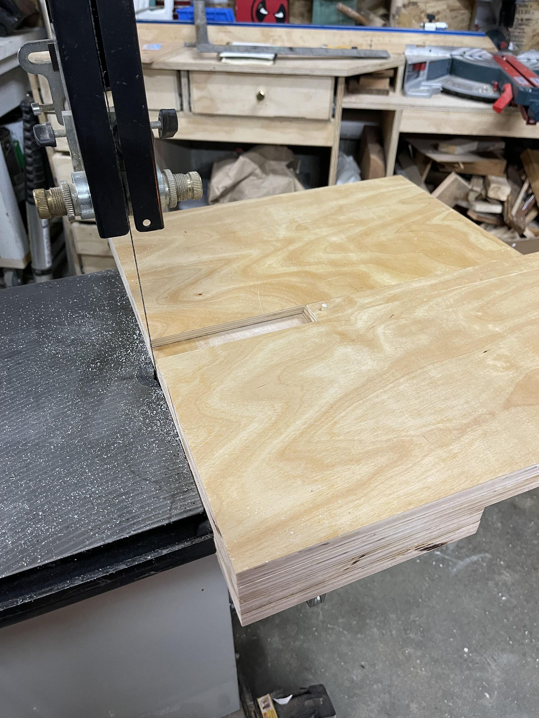 Simple Band Saw Circle Cutting Jig 12 Steps (with Pictures