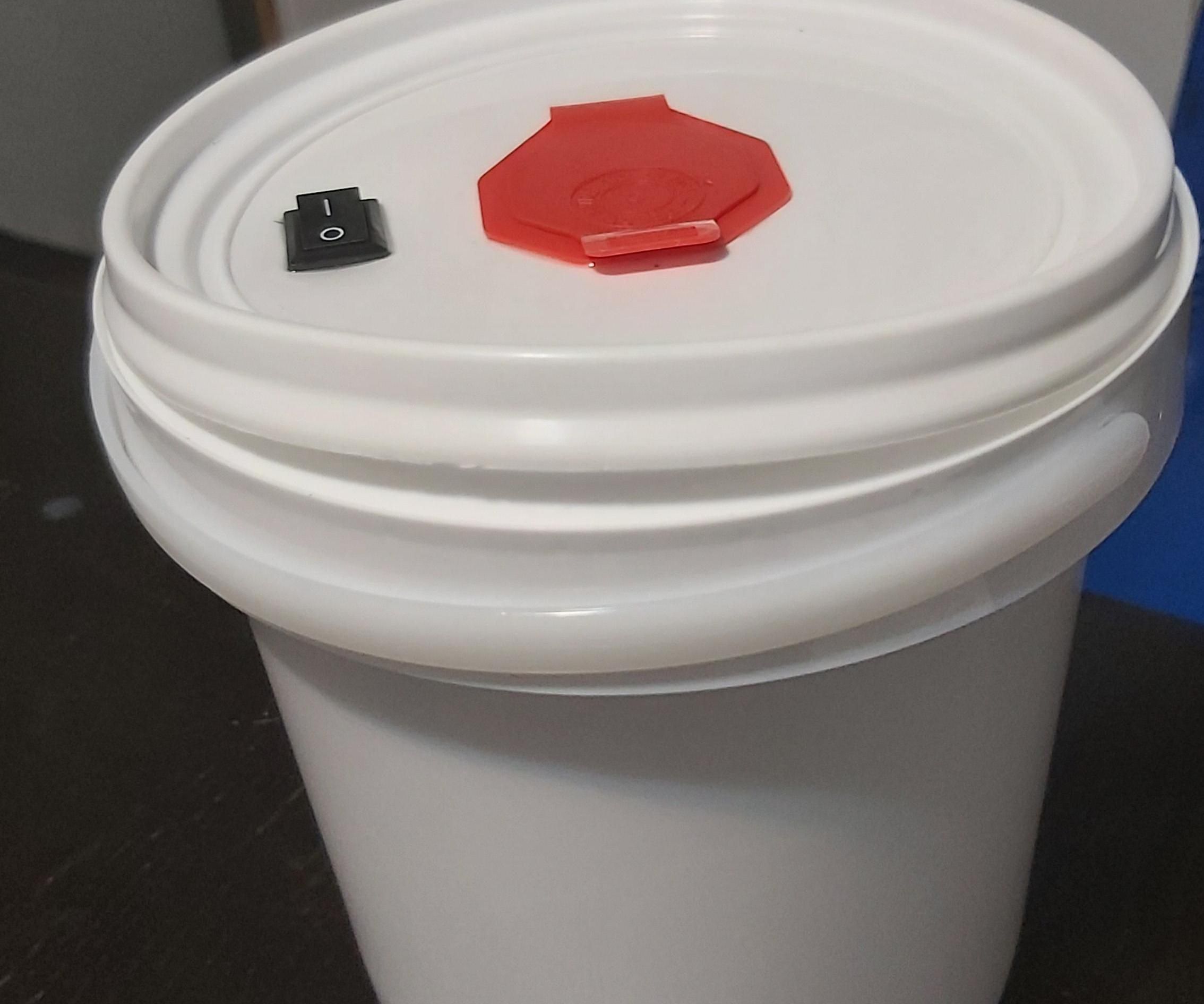 DIY Emergency Lantern 