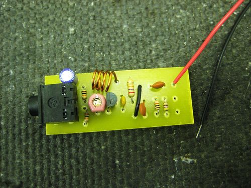 Assembling a Niftymitter V0.24 Board - a Short Range FM Transmitter