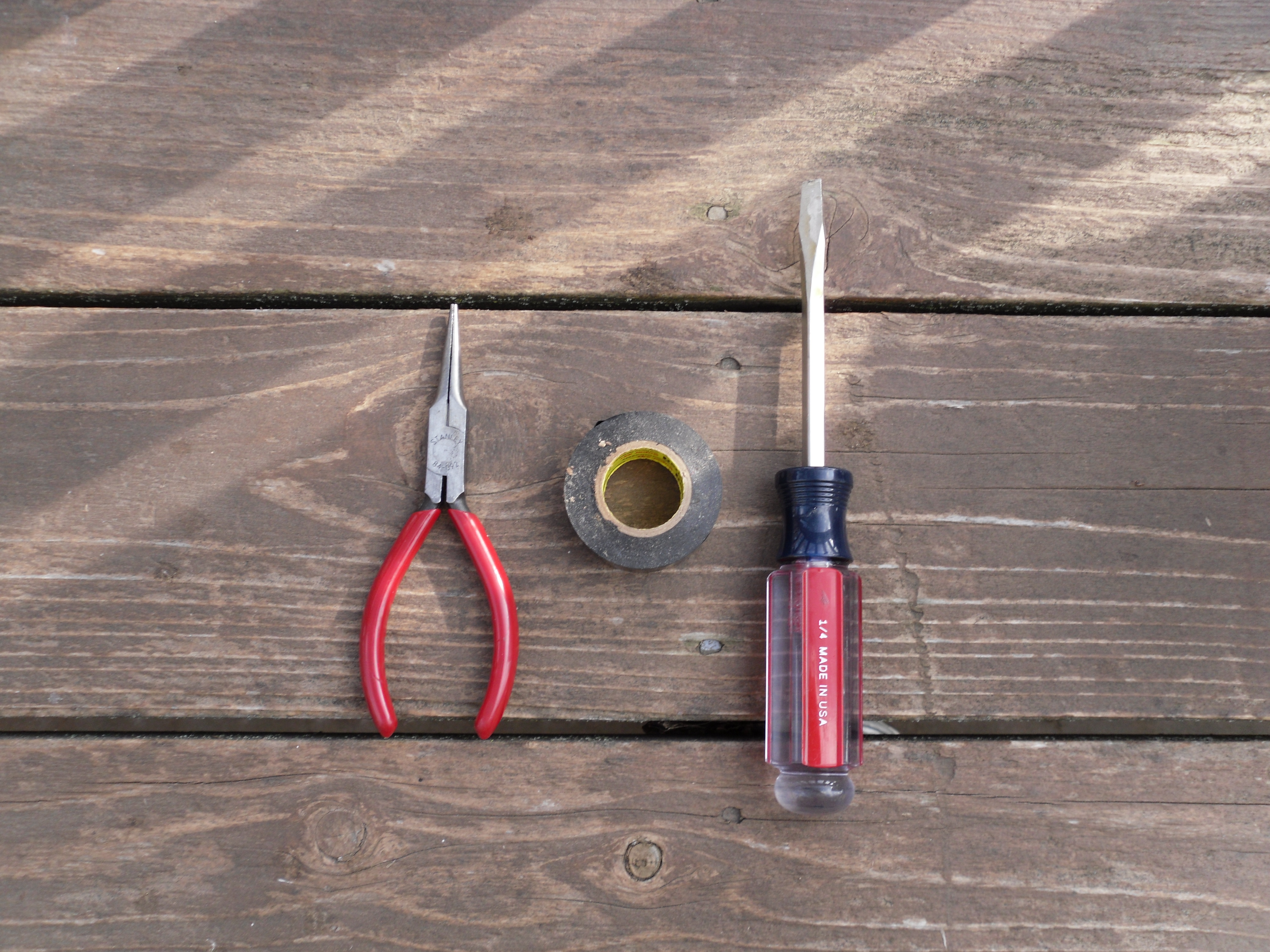 how to tighten brake levers on a road bike