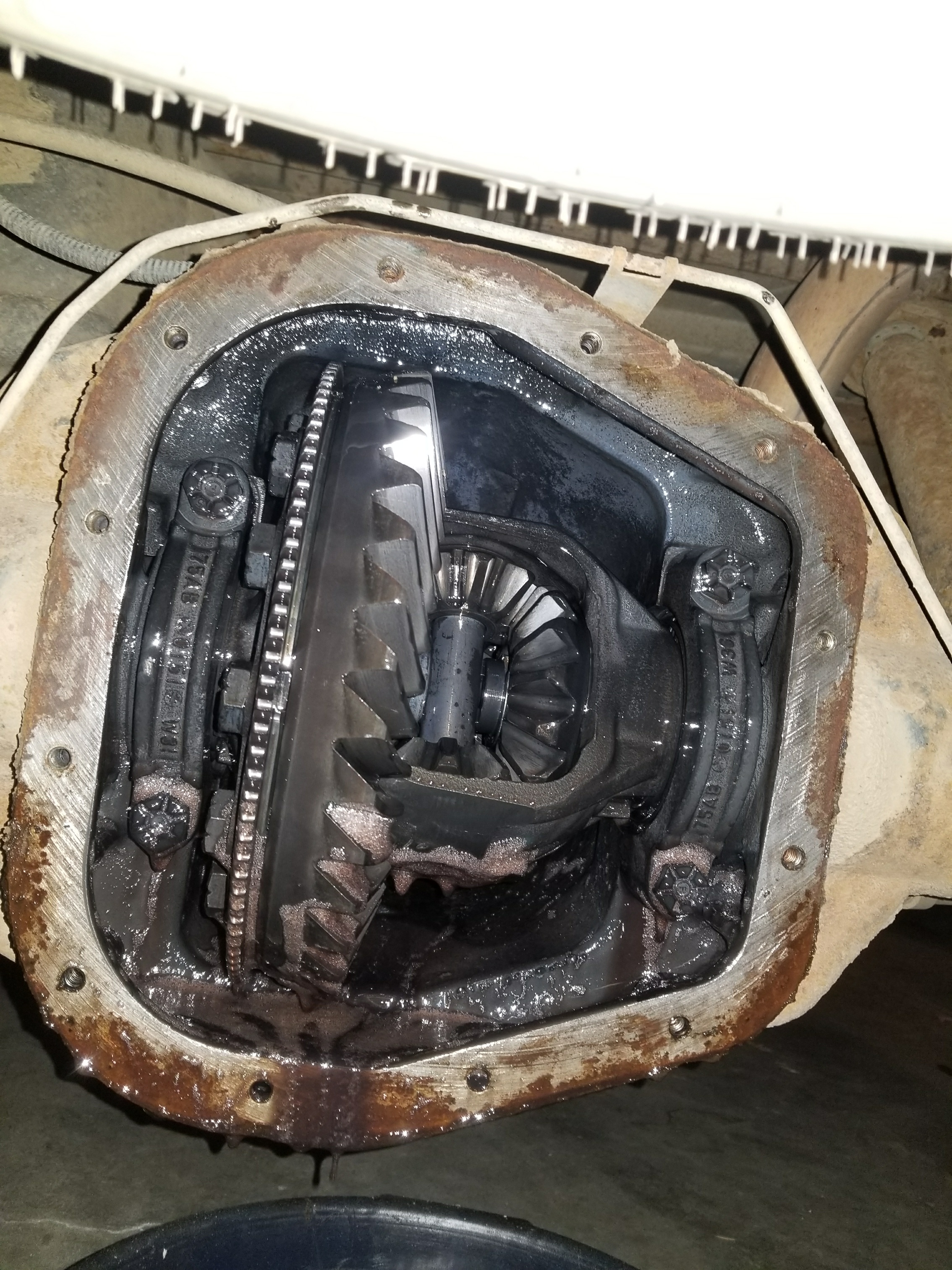 How to Change Differential Fluid 10 Steps (with Pictures) Instructables