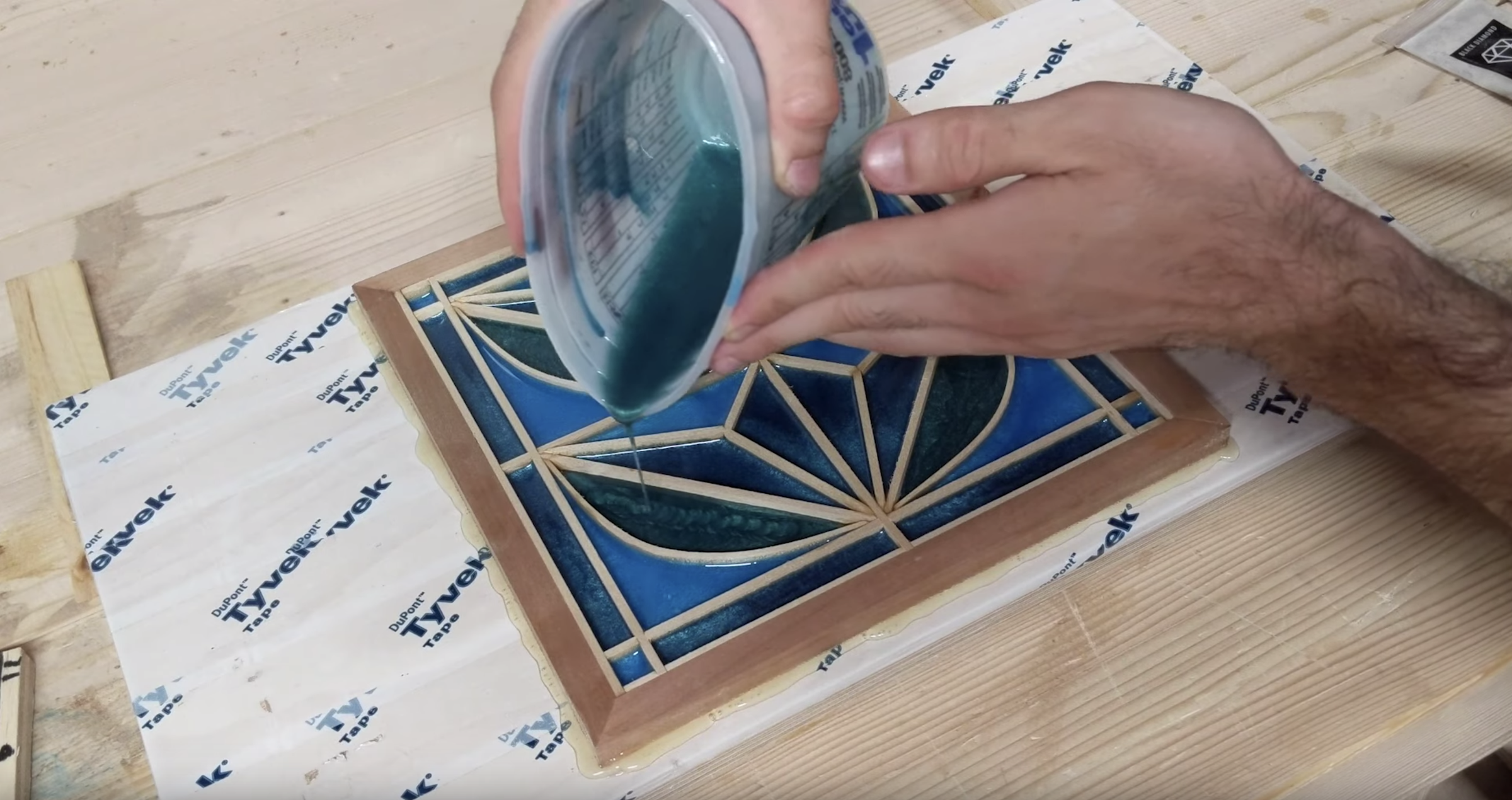 Epoxy Kumiko Lamp Faux Stained Glass 11 Steps (with