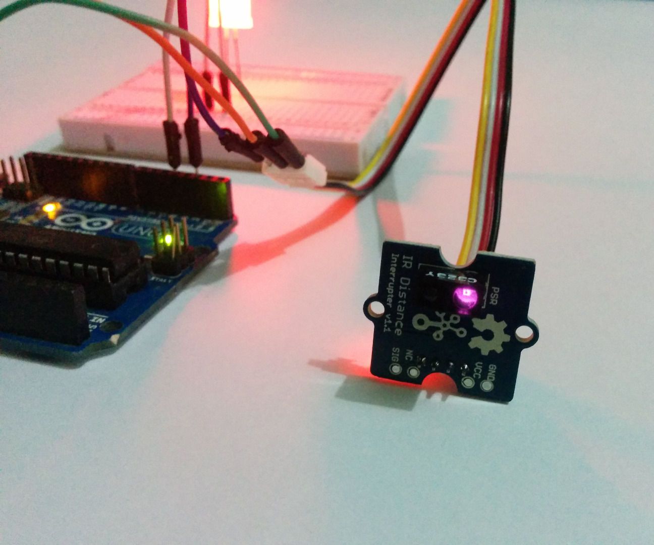 Grove IR Distance Interrupter  - Arduino
