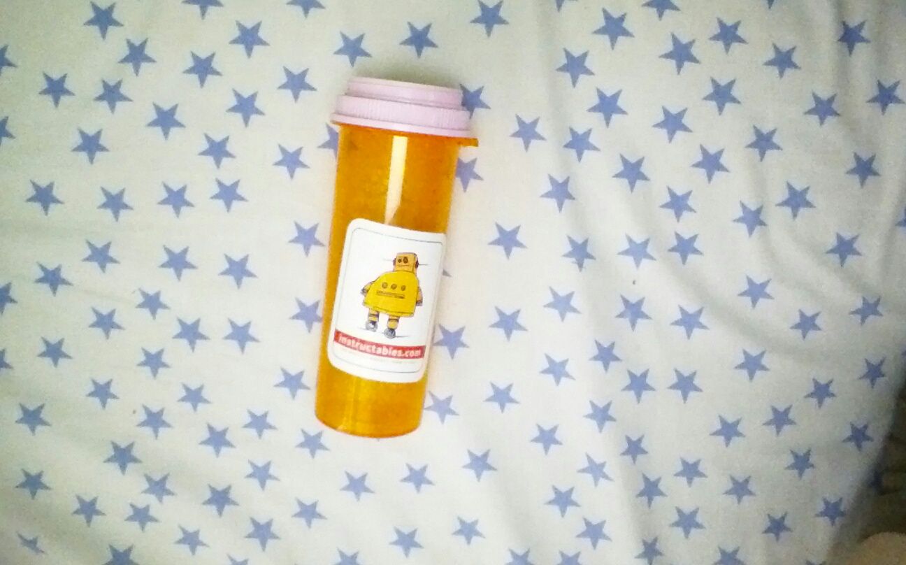 Instructible Themed C Clip Holder (for Rainbow Loom)