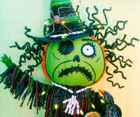 Craft Pumpkin /Candy Lighted Witch