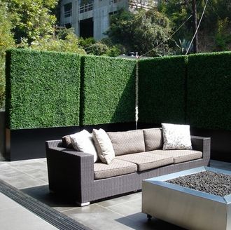 Make Your Store Look Attractive With the Help of Outdoor Artificial Plants