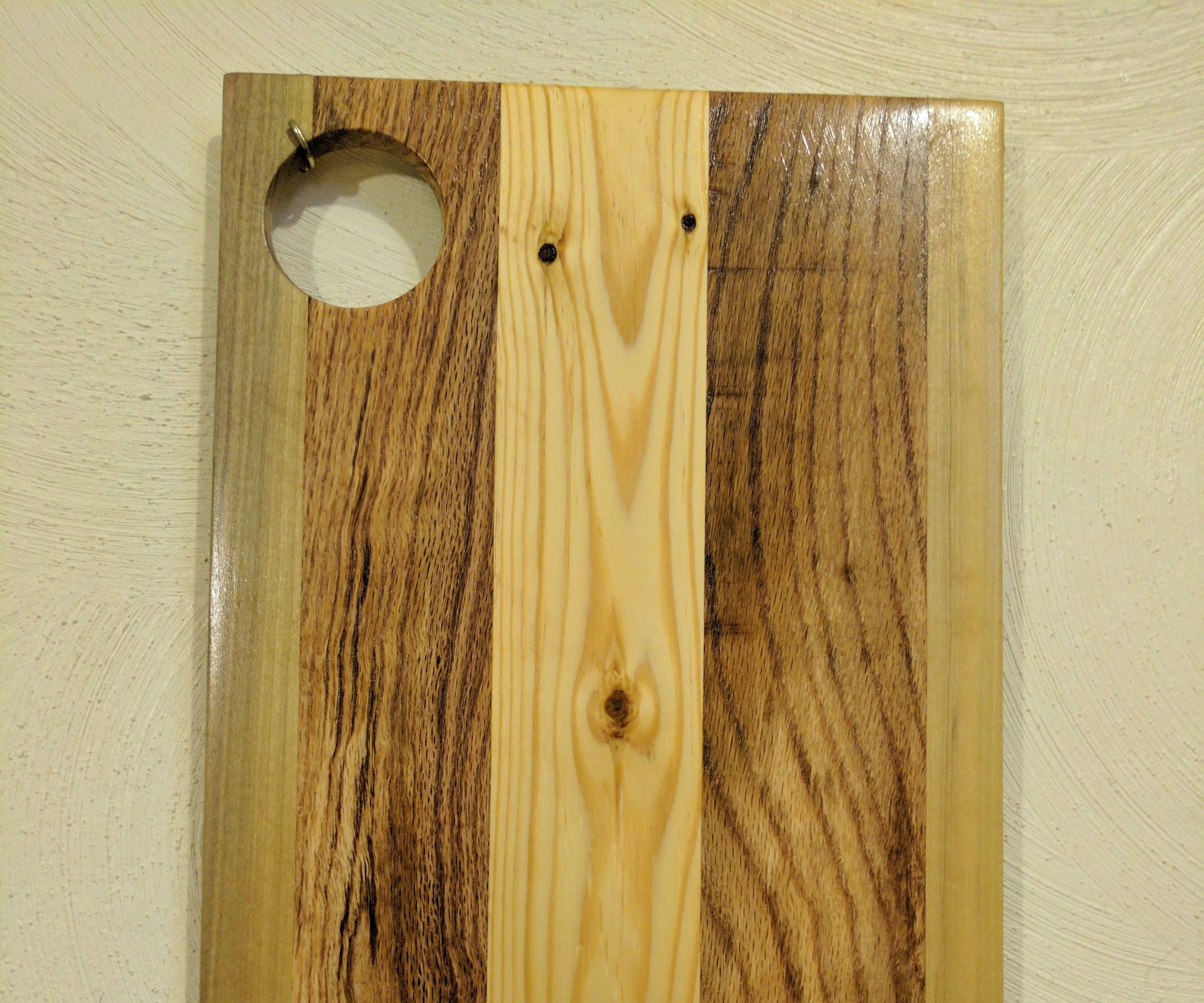 Scrap Wood Lightweight Cutting Board