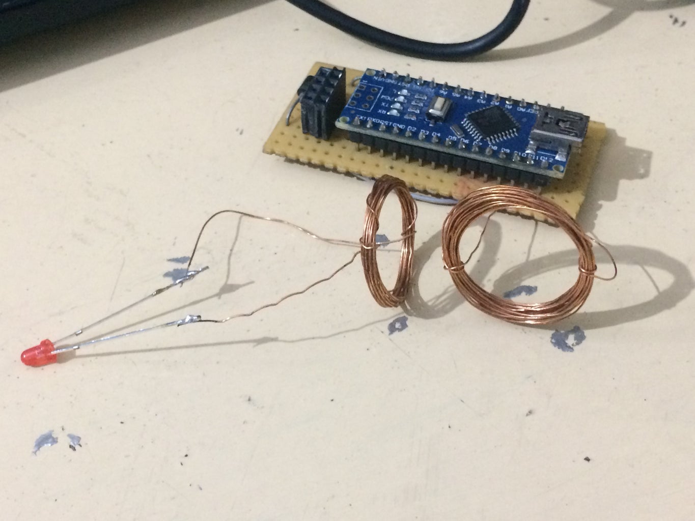 Wireless Power Transfer Prototype : 6 Steps - Instructables