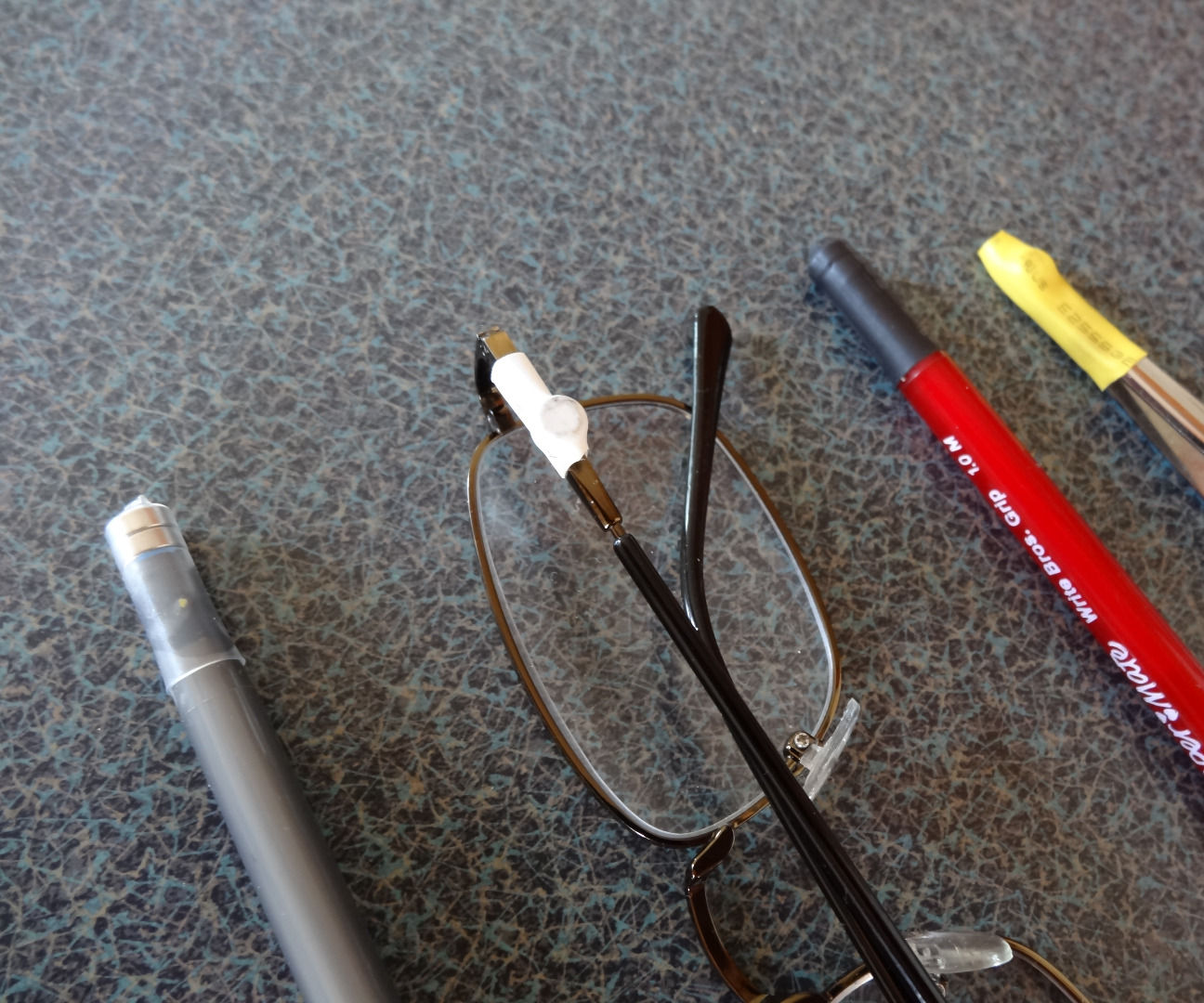 Fasten Magnets With Heat Shrink Tubing