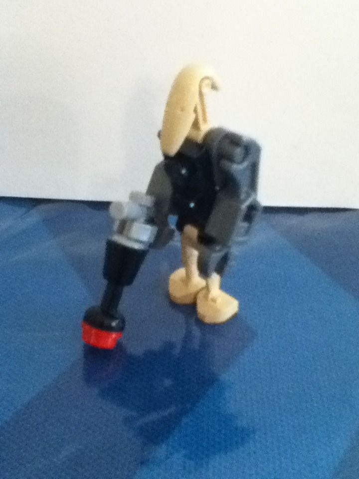 Commander Droid With Laser Gun