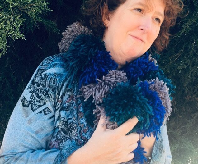 DIY FASHION FORWARD POM POM SCARF