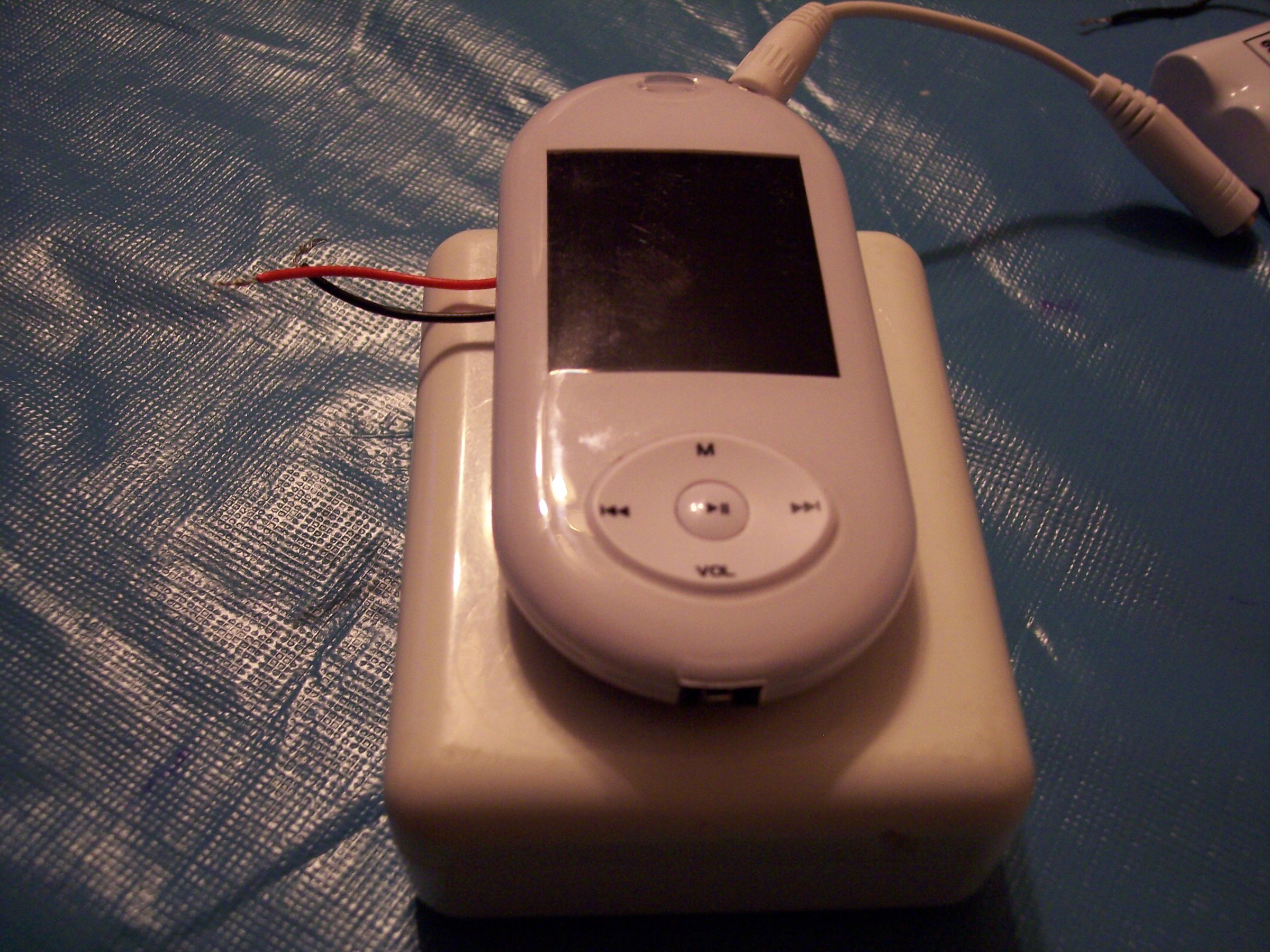 Running a Dead MP3 Player on AA Batteries