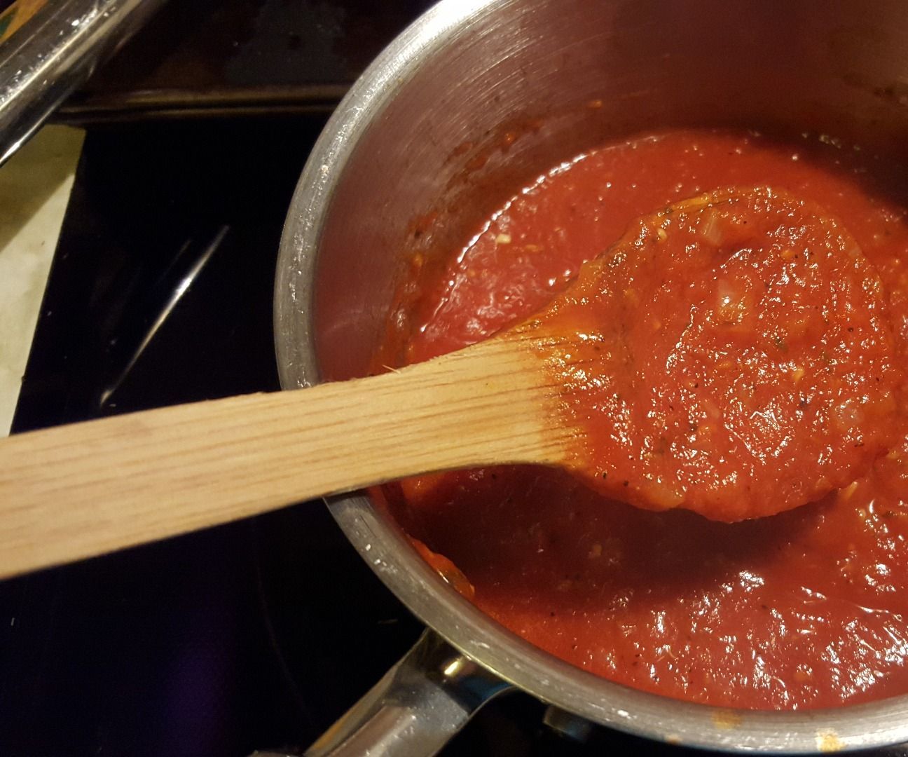 Simple Tomato Basil Sauce