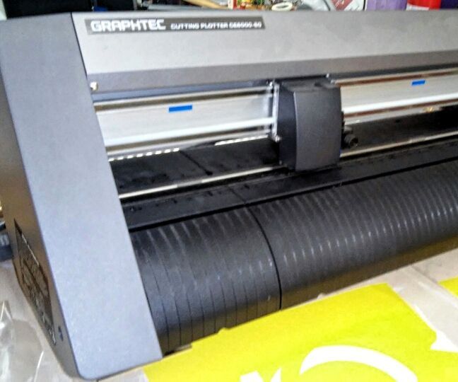 (AHS) Vinyl Stickers on Graphtec CE6000-60 and AutoCAD