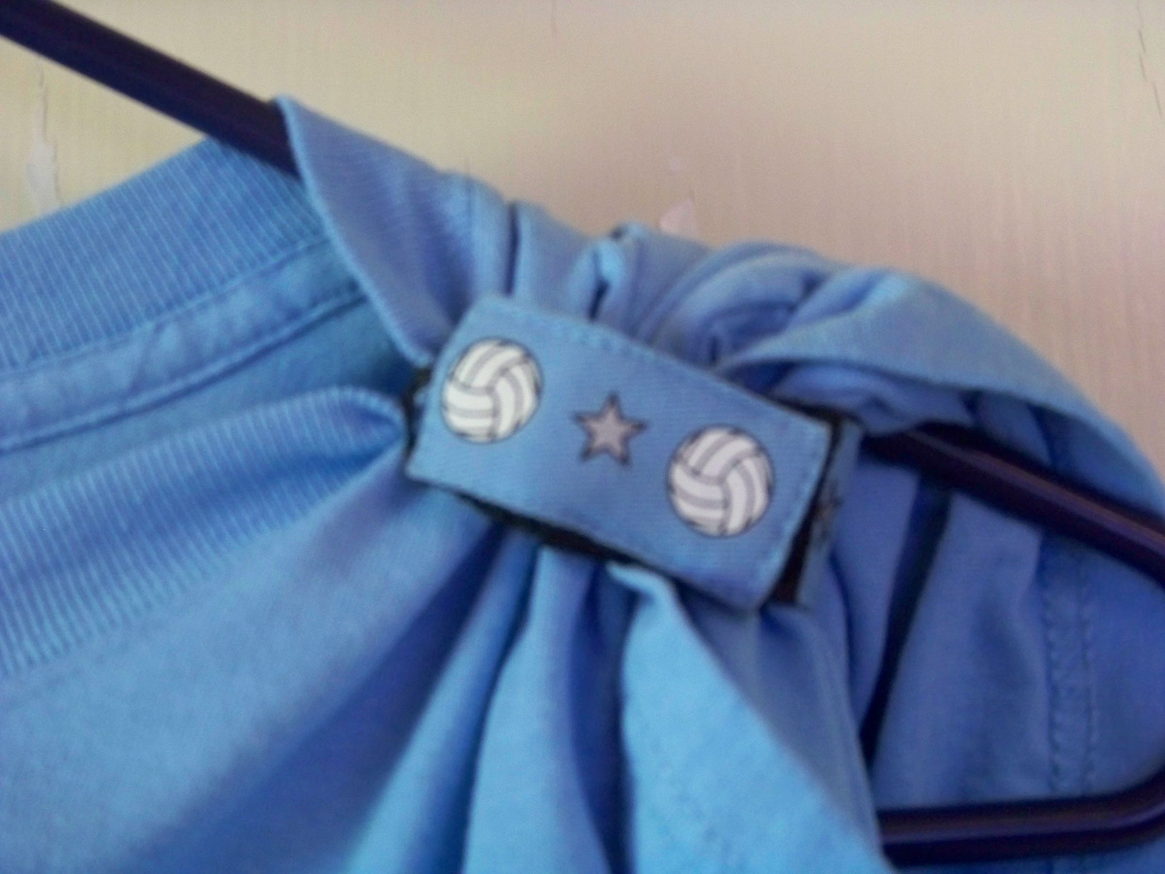 Button Tshirt Sleeve Holders 4 Steps Instructables
