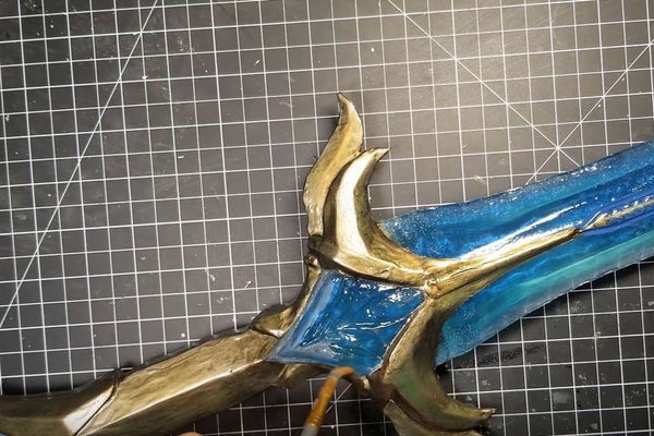Picture of Remove the Mask and Apply UV Resin to the Entire Model
