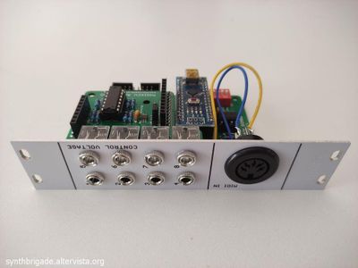 MIDIXCV - MIDI to Multiple Control Voltages Converter