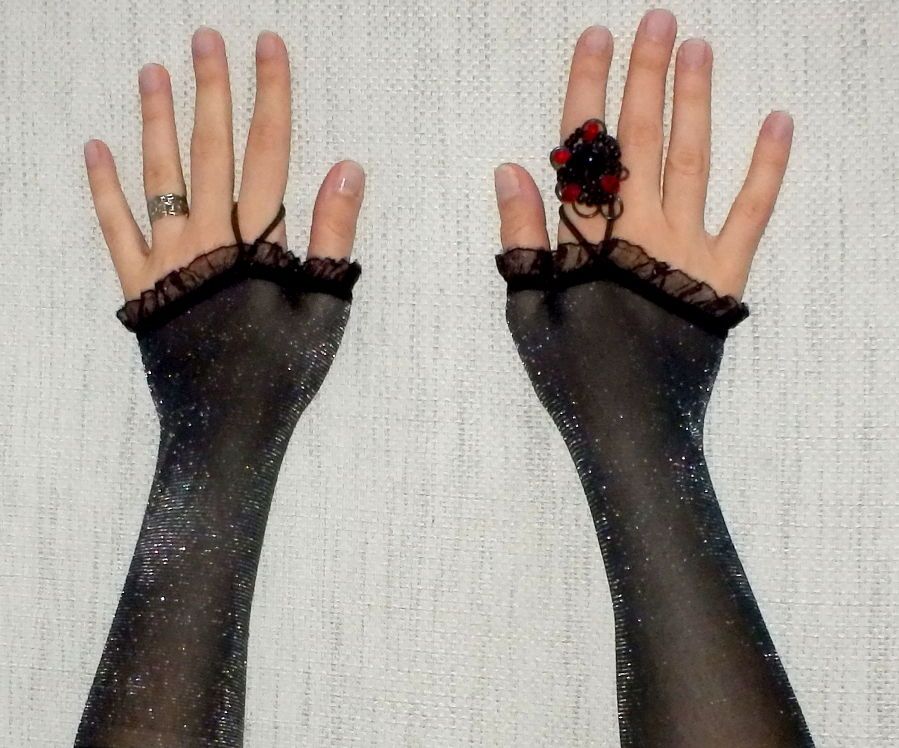 DIY Glamorous sexy gloves