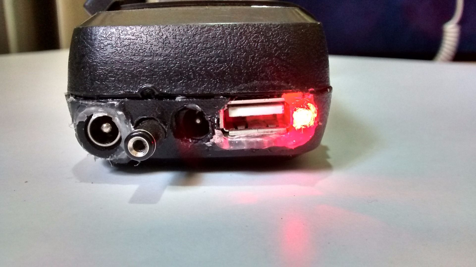 HomeMade LED Flashlight USB Charger (12V 1.8Ah Liion Battery!) 7